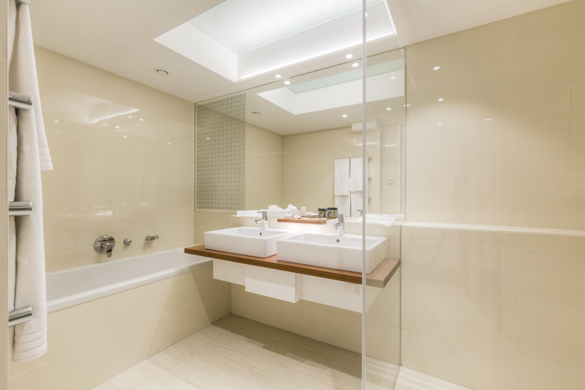Grand Danube Apartment *